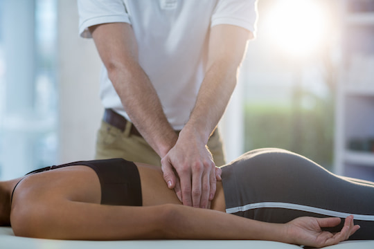 osteopatía para aliviar el dolor de espalda